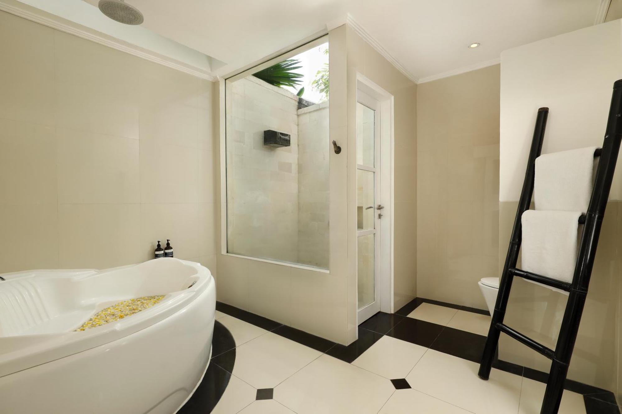 Shanti Estate Seminyak By Nakula ภายนอก รูปภาพ